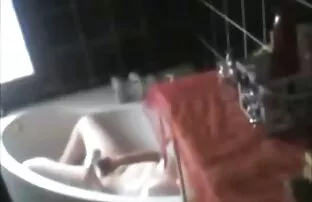 XXX 若い女の子は熱いです行くへ取りますa crazy 女の子 向け の エロ 動画 mother