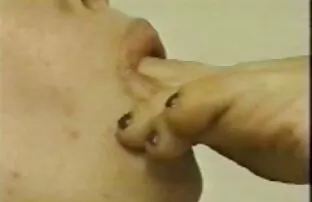 XXX 膣は小さな穴ジーナGersonは古い熱いレズビアンで満たされています 女の子 の 為 の 無料 アダルト