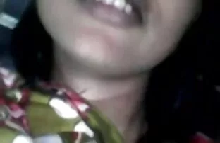 XXX エリカの黒檀いじめとともに彼女のセクシーな笑顔Hは大きな自然な胸 女の子 の ため の 動画 エロ