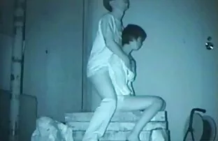 XXX 十代の若者の人気を知られる彼女のstepmomに愛され女性 女の子 の ため エロ 動画