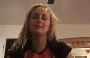 XXX バレンタインのジンから滴る勇気 女の子 の ため の アダルト ビデオ